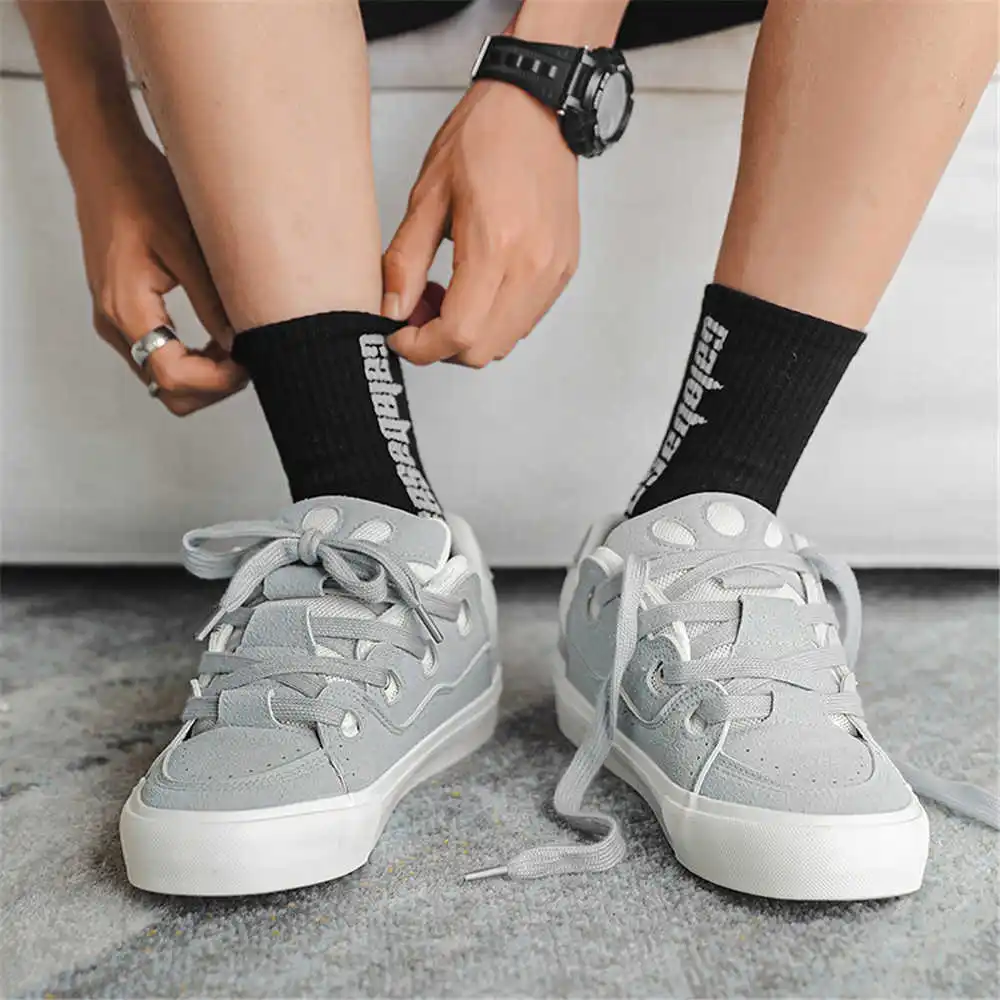 Con cordones, zapatos escolare - Streetwear Brand In Vietnam reseña y precio