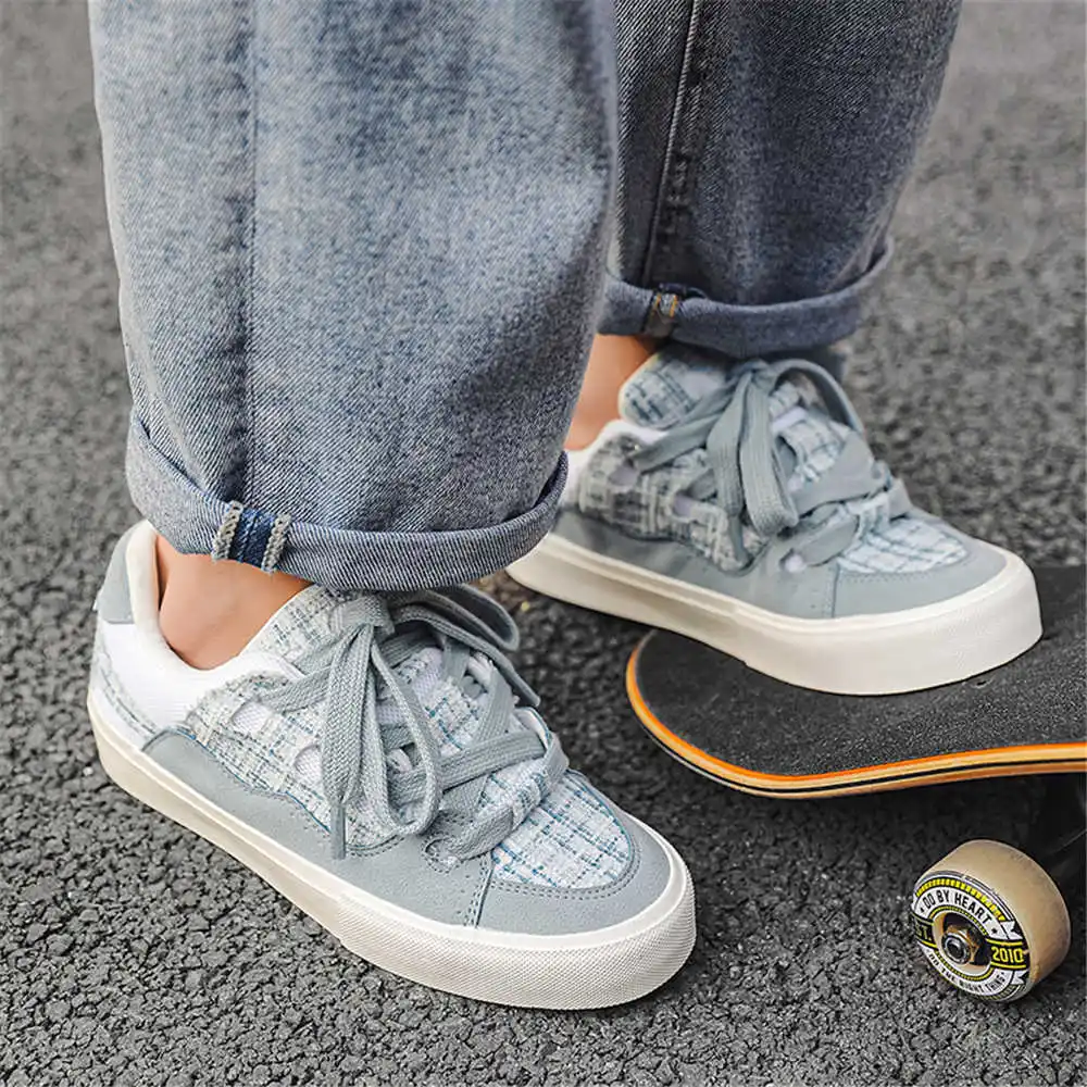 Con cordones, zapatos escolare - Streetwear Brand In Vietnam reseña y precio
