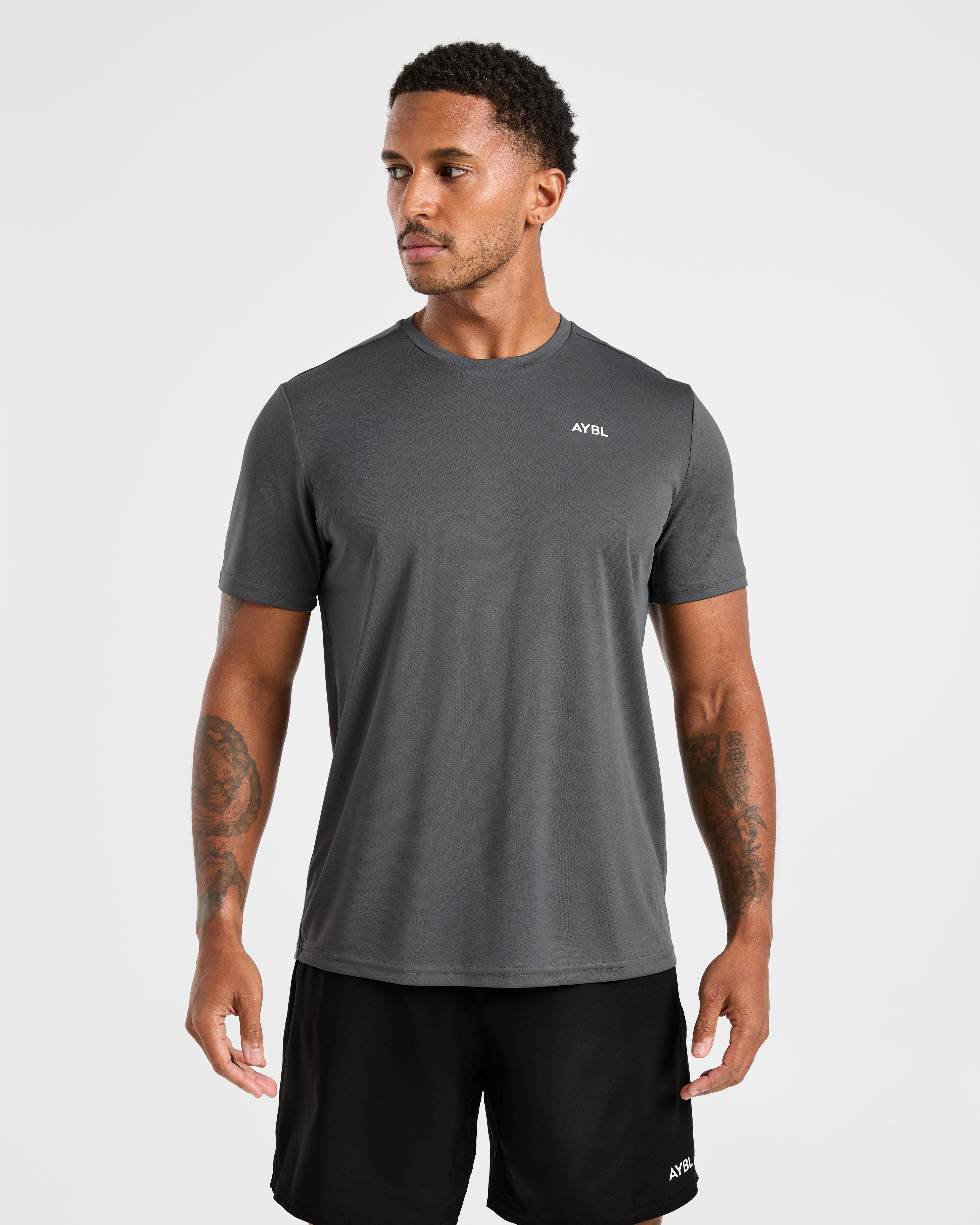 Camiseta clásica con logotipo  - Streetwear Gym Brand reseña y precio